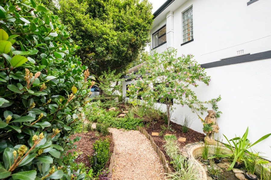 6 Bedroom Property for Sale in Pinelands Western Cape